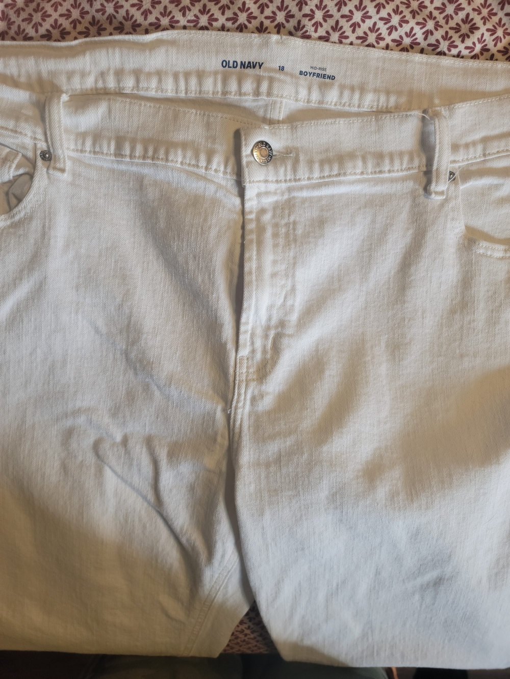 Old Navy White Midrise Boyfriend Jeans - Women's Casual Fit